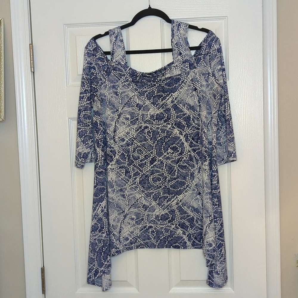 Clara Sun Woo Blue White Print Cold Shoulder Top 3/4 Sleeve Flowy - Women's L